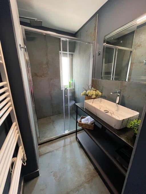Voyage Penthouse Apartment Tirana Exterior foto